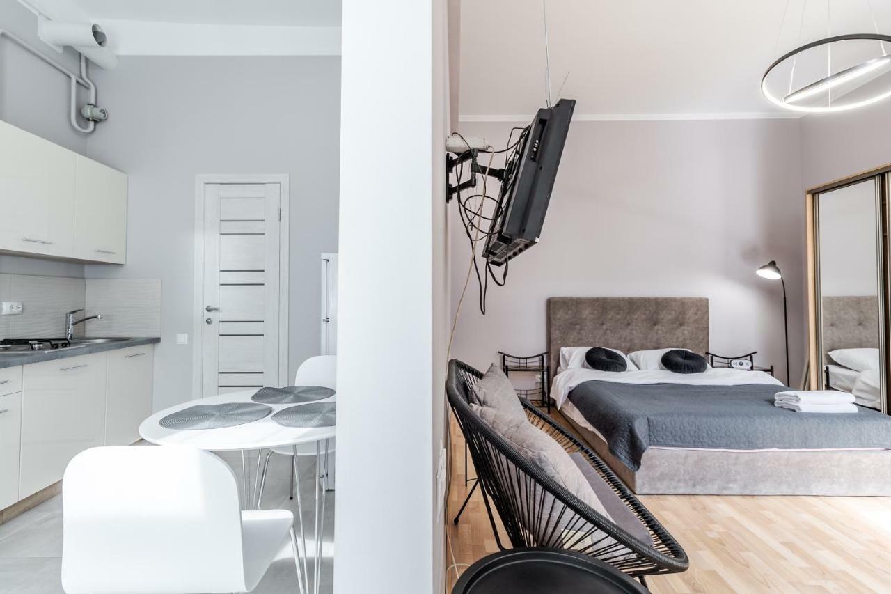 Midwheel Apartment 9 Lviv Eksteriør bilde