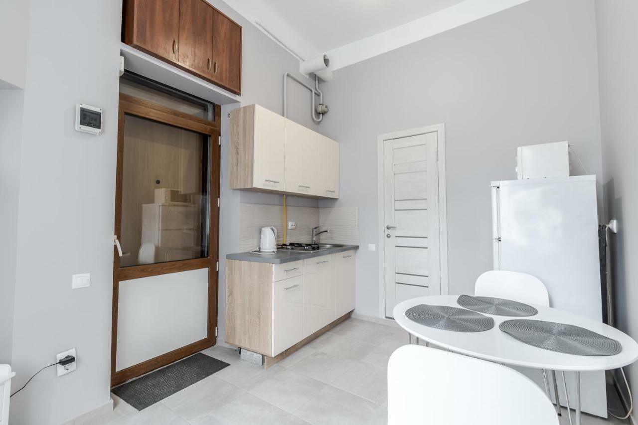 Midwheel Apartment 9 Lviv Eksteriør bilde